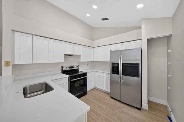 2007 59TH CIRCLE S, St Petersburg, FL 33712