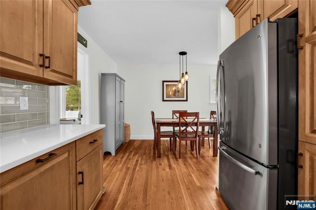 14 Meadow Drive, Little Falls, NJ 07424