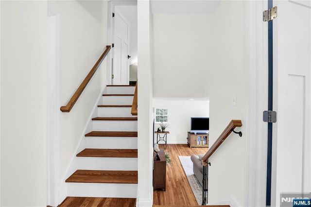 14 Meadow Drive, Little Falls, NJ 07424