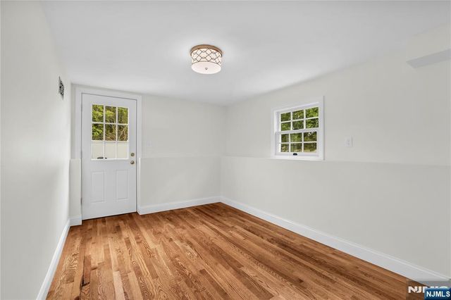 14 Meadow Drive, Little Falls, NJ 07424