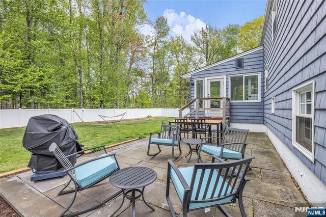 14 Meadow Drive, Little Falls, NJ 07424