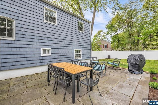 14 Meadow Drive, Little Falls, NJ 07424