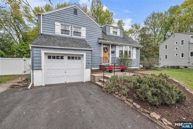 14 Meadow Drive, Little Falls, NJ 07424