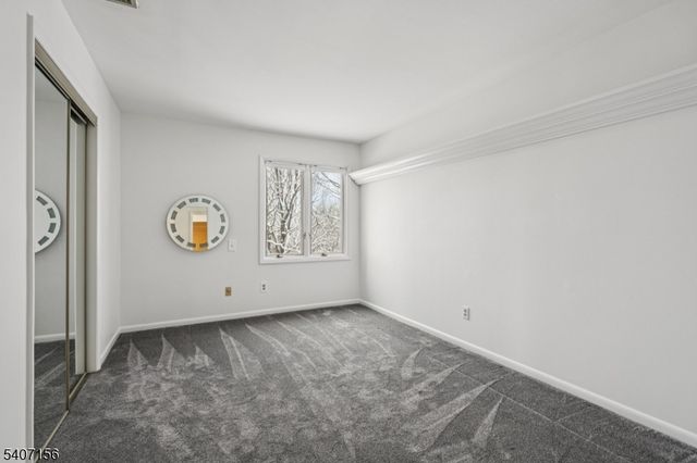 39 Cedarwood Ter., Woodland Park, NJ 07424