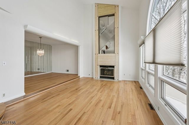 39 Cedarwood Ter., Woodland Park, NJ 07424