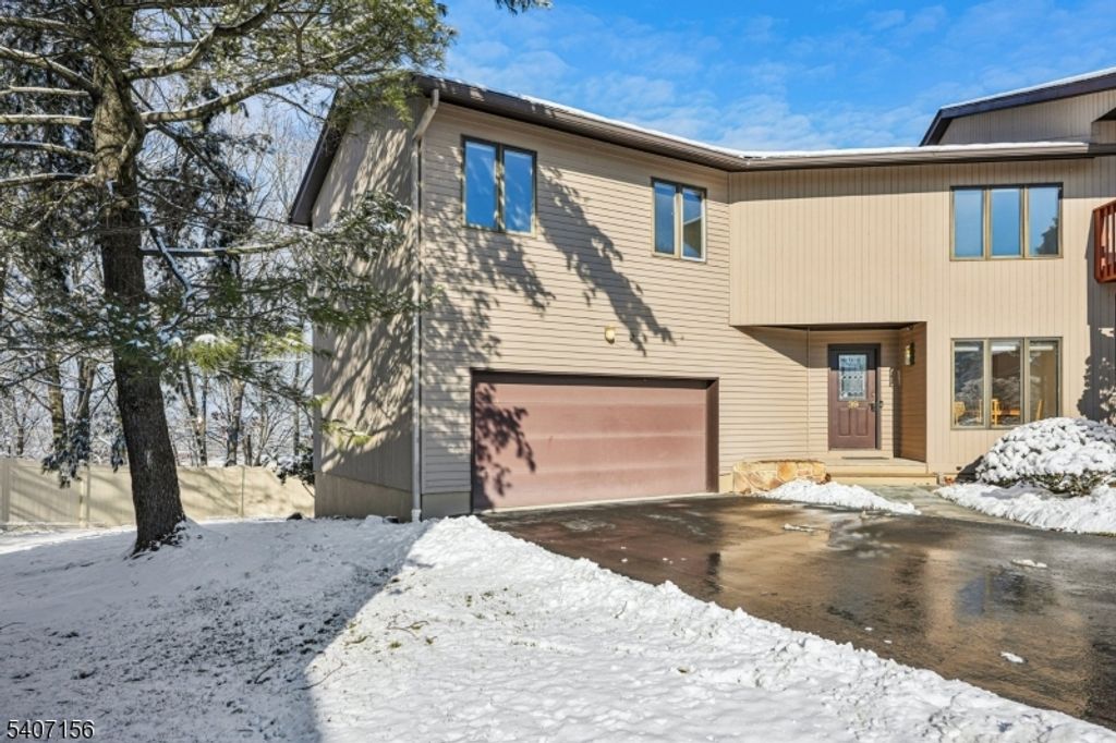 39 Cedarwood Ter., Woodland Park, NJ 07424