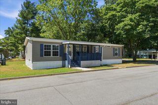 340 JEAN BRADLEY CIR #702, Frederica, DE 19946