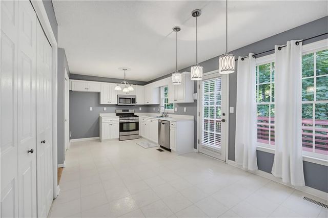 804 Abbington Lane, Douglasville, GA 30134
