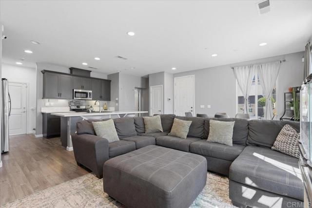 1800 Saltaire Place 23, San Diego, CA 92154