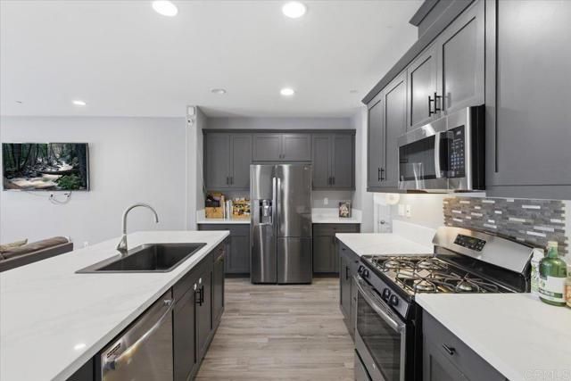 1800 Saltaire Place 23, San Diego, CA 92154