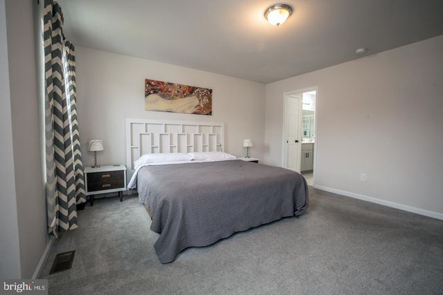 2994 DAPHNE DR, Vineland, NJ 08361