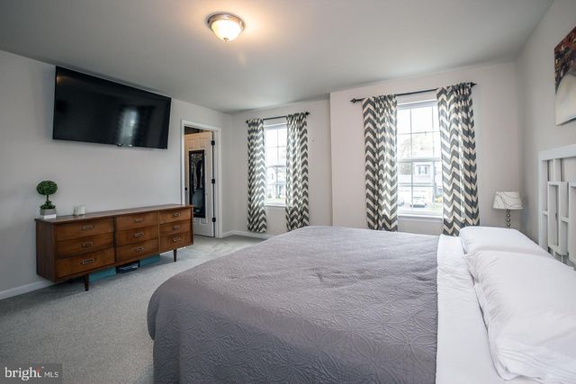 2994 DAPHNE DR, Vineland, NJ 08361