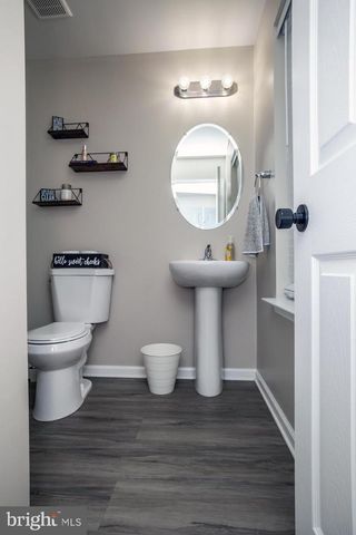 2994 DAPHNE DR, Vineland, NJ 08361