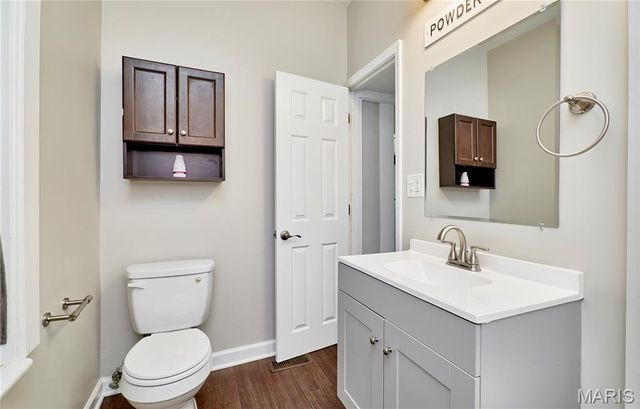 4832 Goethe Avenue, St Louis, MO 63116