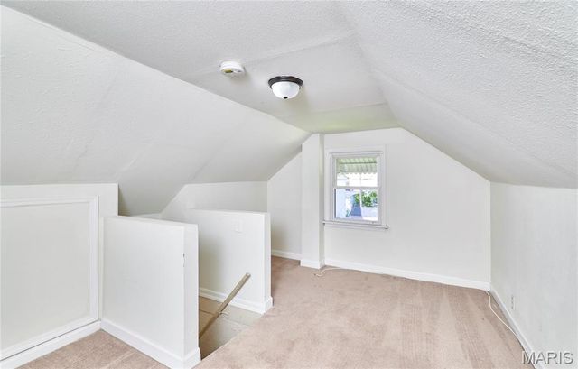 4832 Goethe Avenue, St Louis, MO 63116