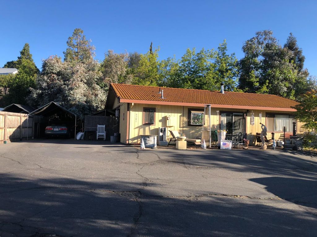 8284 Prospect St, Mokelumne Hill, CA 95245