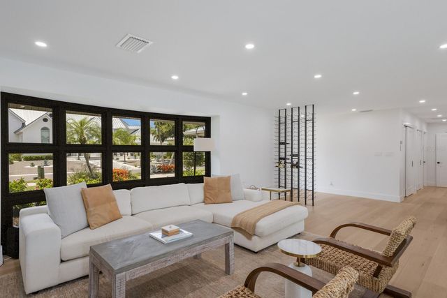 510 PUTTER LANE, Longboat Key, FL 34228