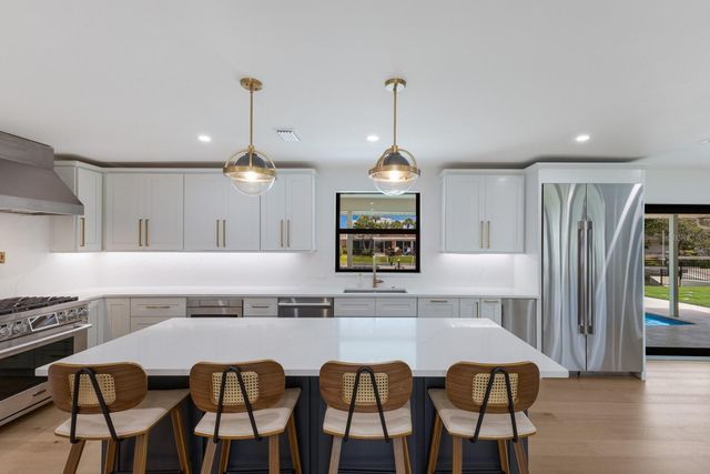 510 PUTTER LANE, Longboat Key, FL 34228