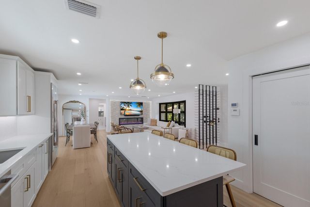 510 PUTTER LANE, Longboat Key, FL 34228