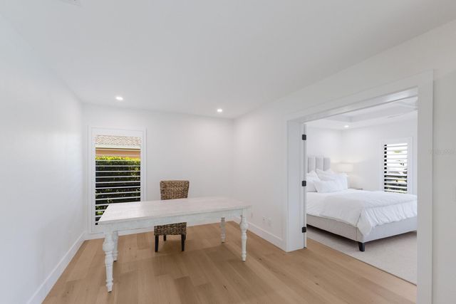 510 PUTTER LANE, Longboat Key, FL 34228