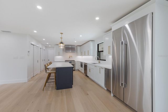 510 PUTTER LANE, Longboat Key, FL 34228