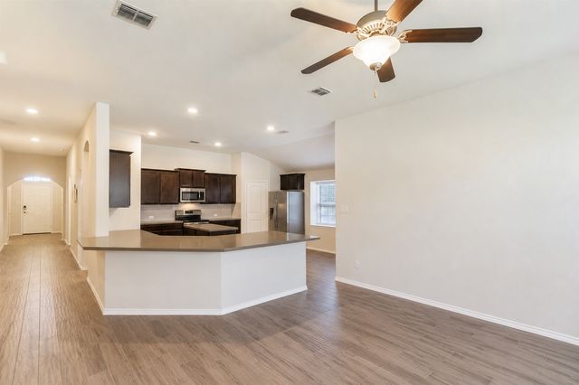 1053 N Churchill Drive, Fate, TX 75189