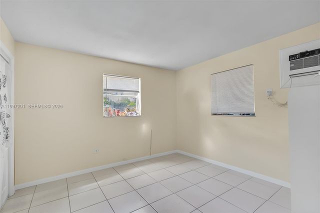 3712 SW 12th Ct, Fort Lauderdale, FL 33312