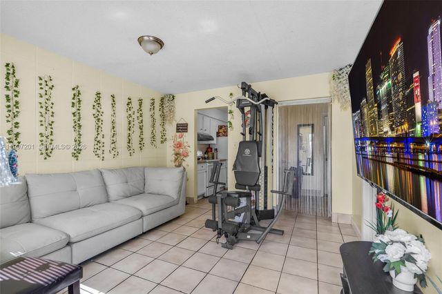 3712 SW 12th Ct, Fort Lauderdale, FL 33312