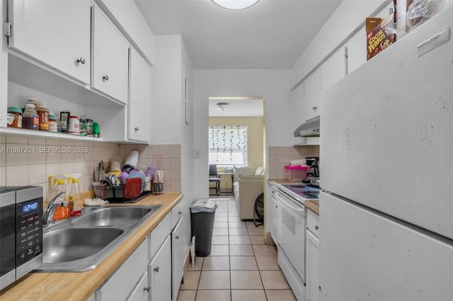 3712 SW 12th Ct, Fort Lauderdale, FL 33312