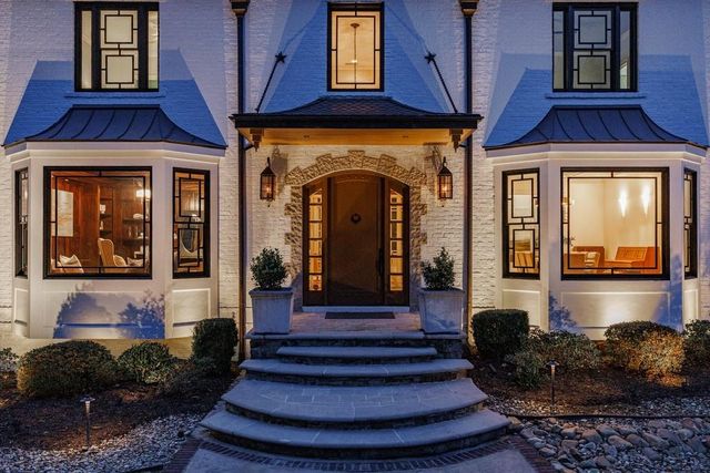 4500 Powers Ferry Road, Atlanta, GA 30327