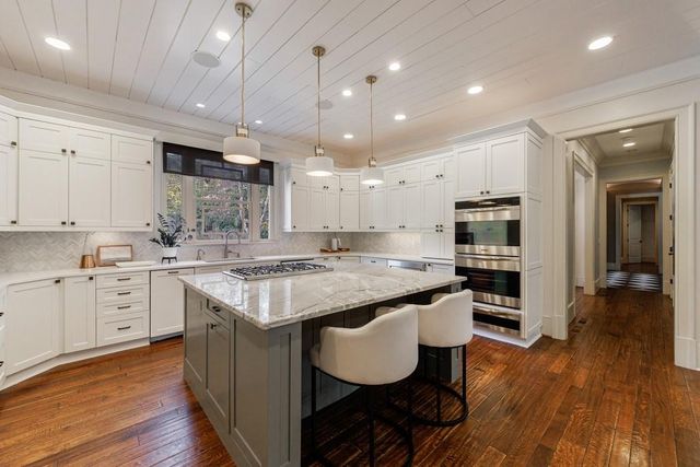 4500 Powers Ferry Road, Atlanta, GA 30327