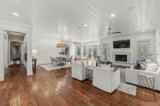 4500 Powers Ferry Road, Atlanta, GA 30327