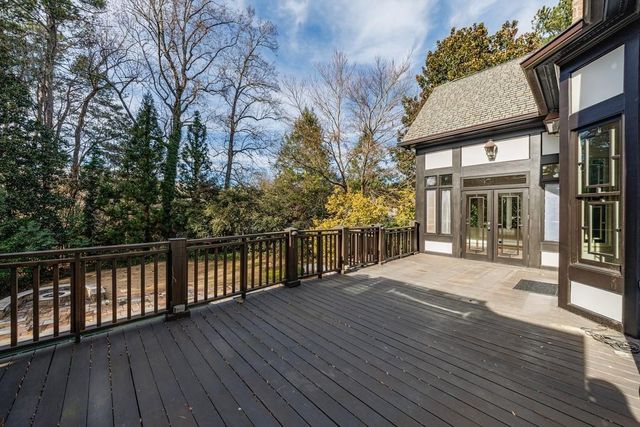 4500 Powers Ferry Road, Atlanta, GA 30327