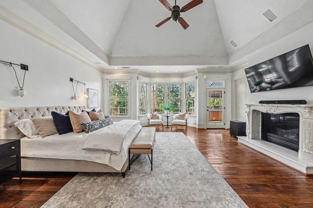 4500 Powers Ferry Road, Atlanta, GA 30327