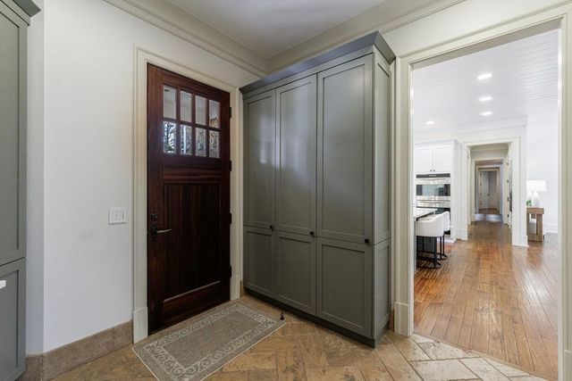 4500 Powers Ferry Road, Atlanta, GA 30327