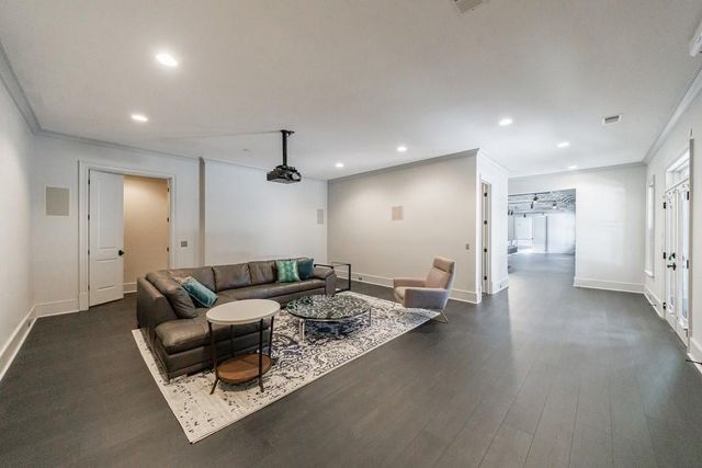 4500 Powers Ferry Road, Atlanta, GA 30327