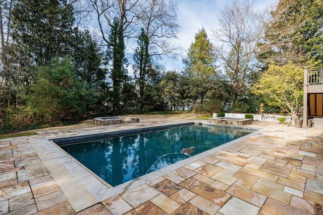 4500 Powers Ferry Road, Atlanta, GA 30327