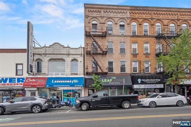 391 Central Avenue 1, Jersey City, NJ 07307