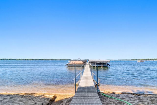315 Park Lake Boulevard 207, Detroit Lakes, MN 56501