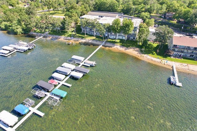 315 Park Lake Boulevard 207, Detroit Lakes, MN 56501