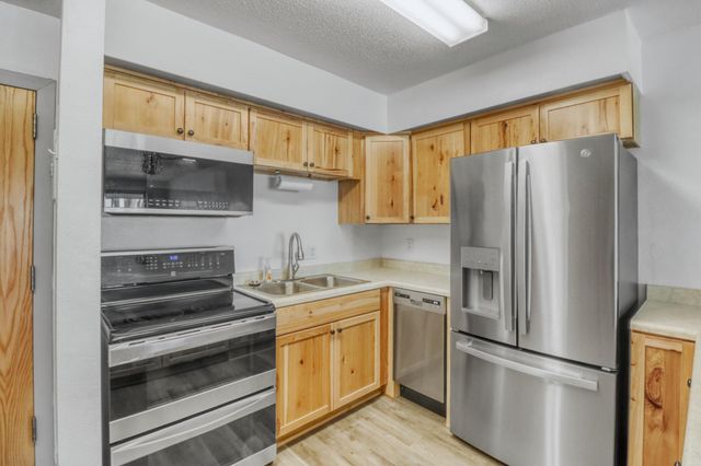 315 Park Lake Boulevard 207, Detroit Lakes, MN 56501