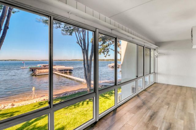 315 Park Lake Boulevard 207, Detroit Lakes, MN 56501