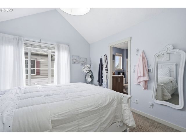 7869 Ne ROCKNE Way, Hillsboro, OR 97006