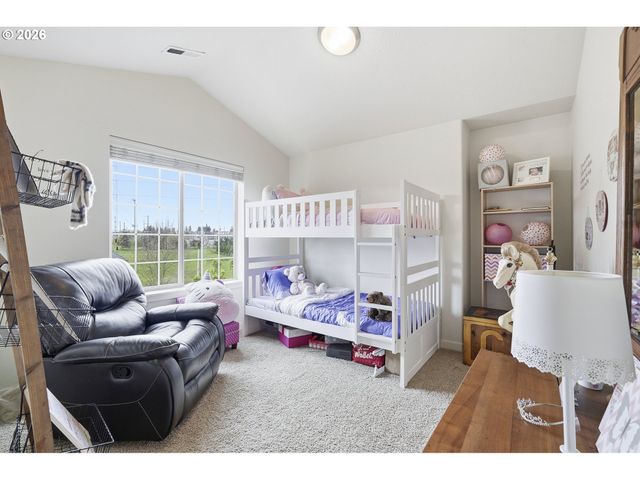 7869 Ne ROCKNE Way, Hillsboro, OR 97006