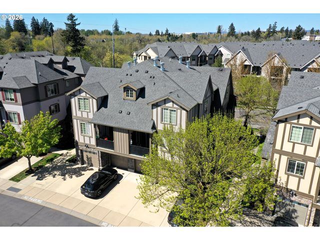 7869 Ne ROCKNE Way, Hillsboro, OR 97006