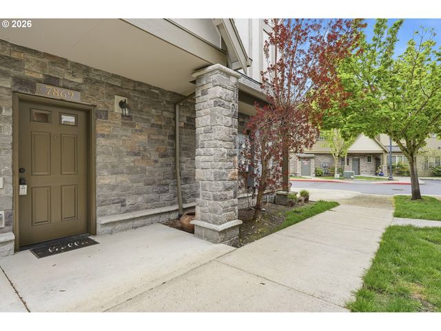 7869 Ne ROCKNE Way, Hillsboro, OR 97006