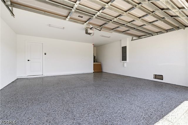 4231 NW 32nd LN, Cape Coral, FL 33993