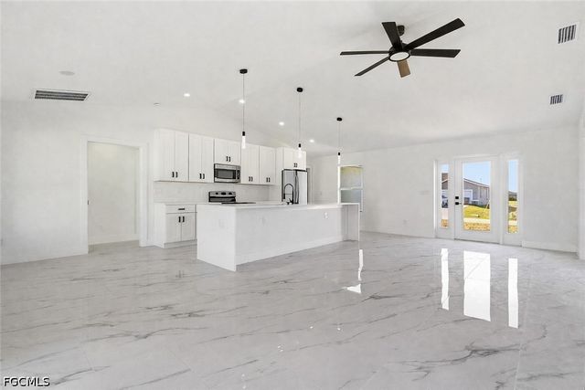 4231 NW 32nd LN, Cape Coral, FL 33993