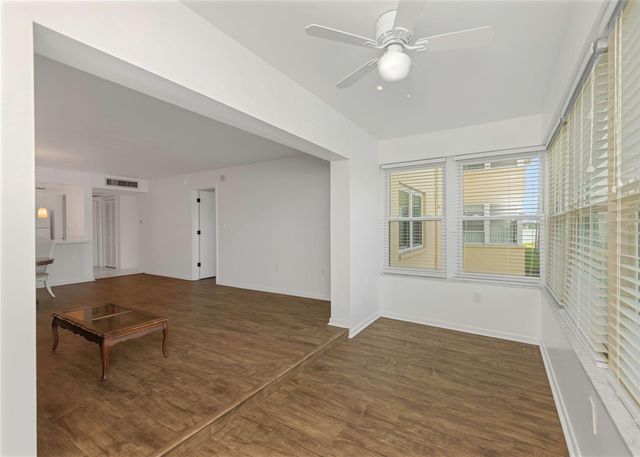 5020 BRITTANY DRIVE S 224, St Petersburg, FL 33715