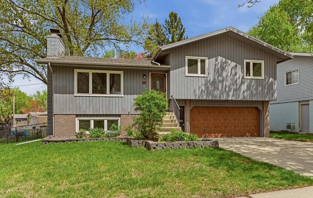 311 24th Street NE, Rochester, MN 55906